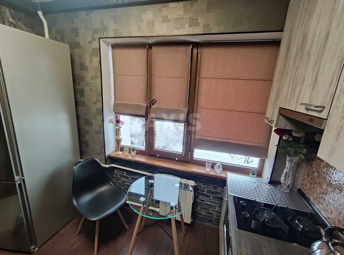 2k apartment vul. Doncja Myhajla 21А0