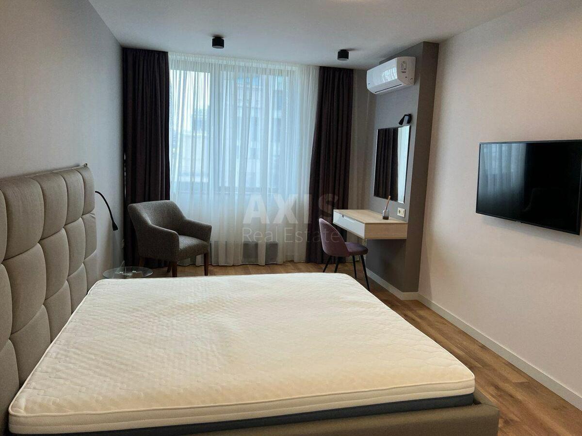 2k apartment vul. Antonovycha 745