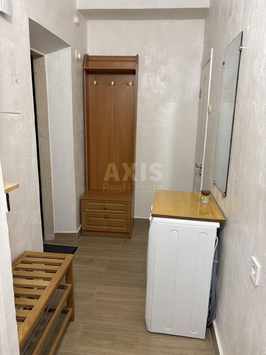 2к квартира бул. Дружбы Народов 327