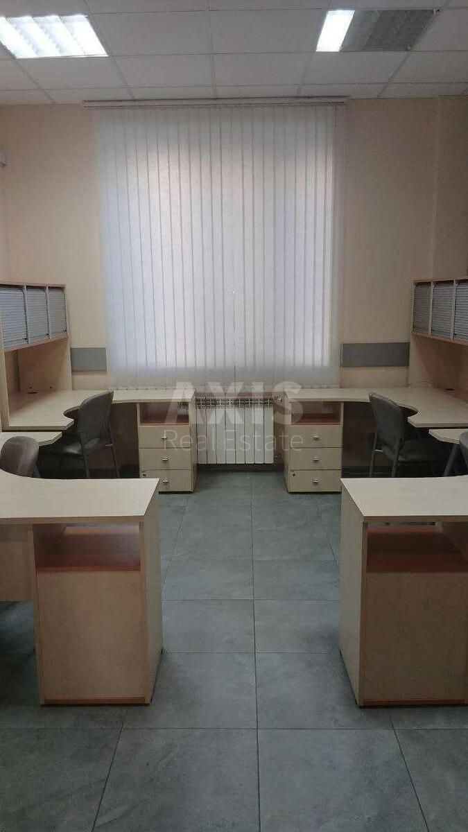 Office vul. Moskovs'ka 46/2, 65m2