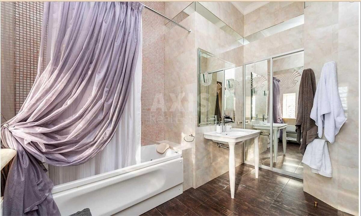 4k apartment vul. Velyka Vasyl'kivs'ka 266
