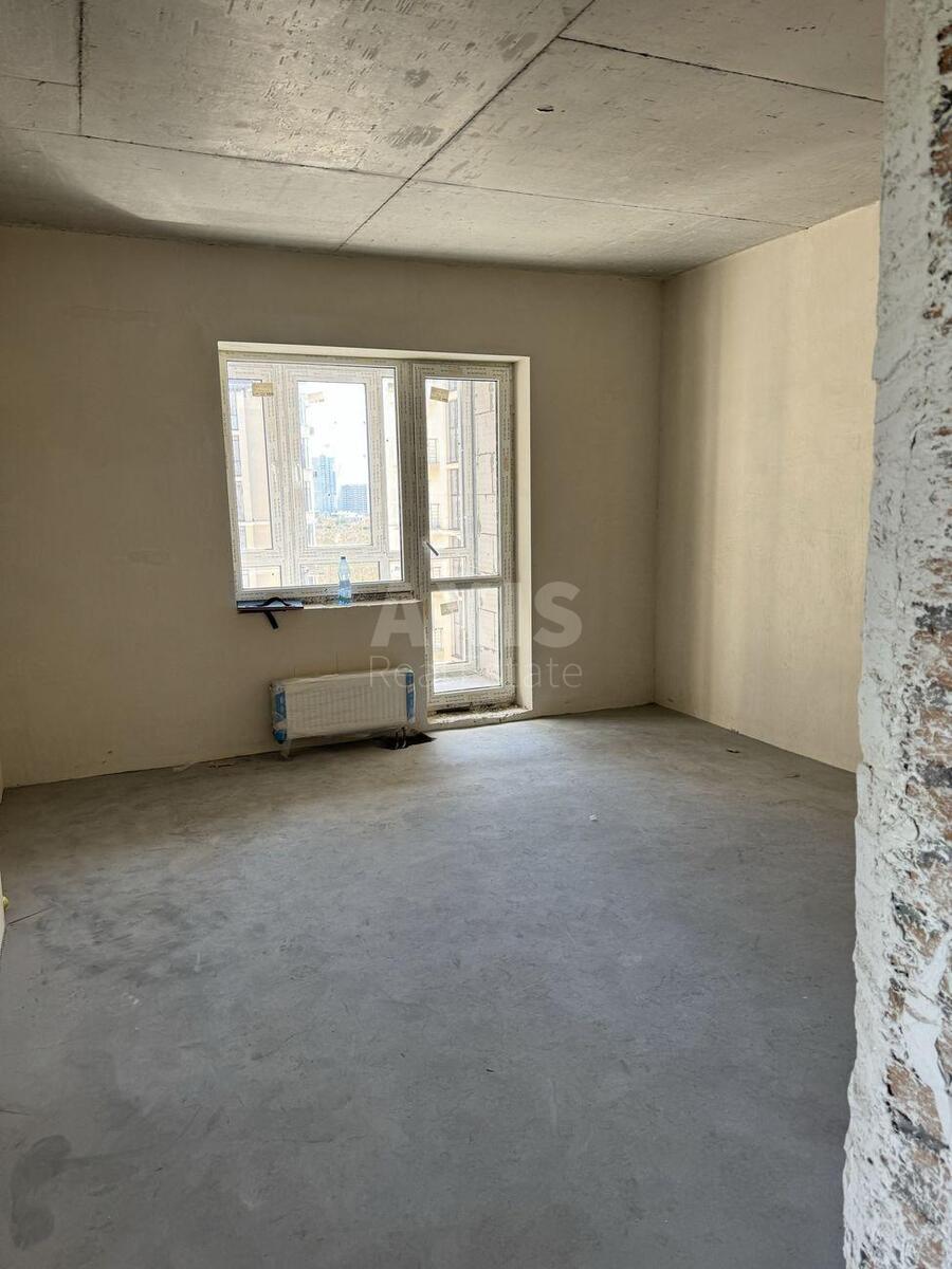 2k apartment vul. Molodizhna 71