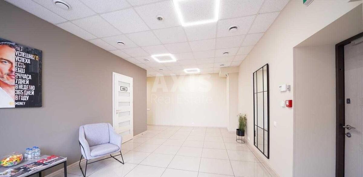 Office vul. Velyka Vasyl'kivs'ka 72, 400m2580812