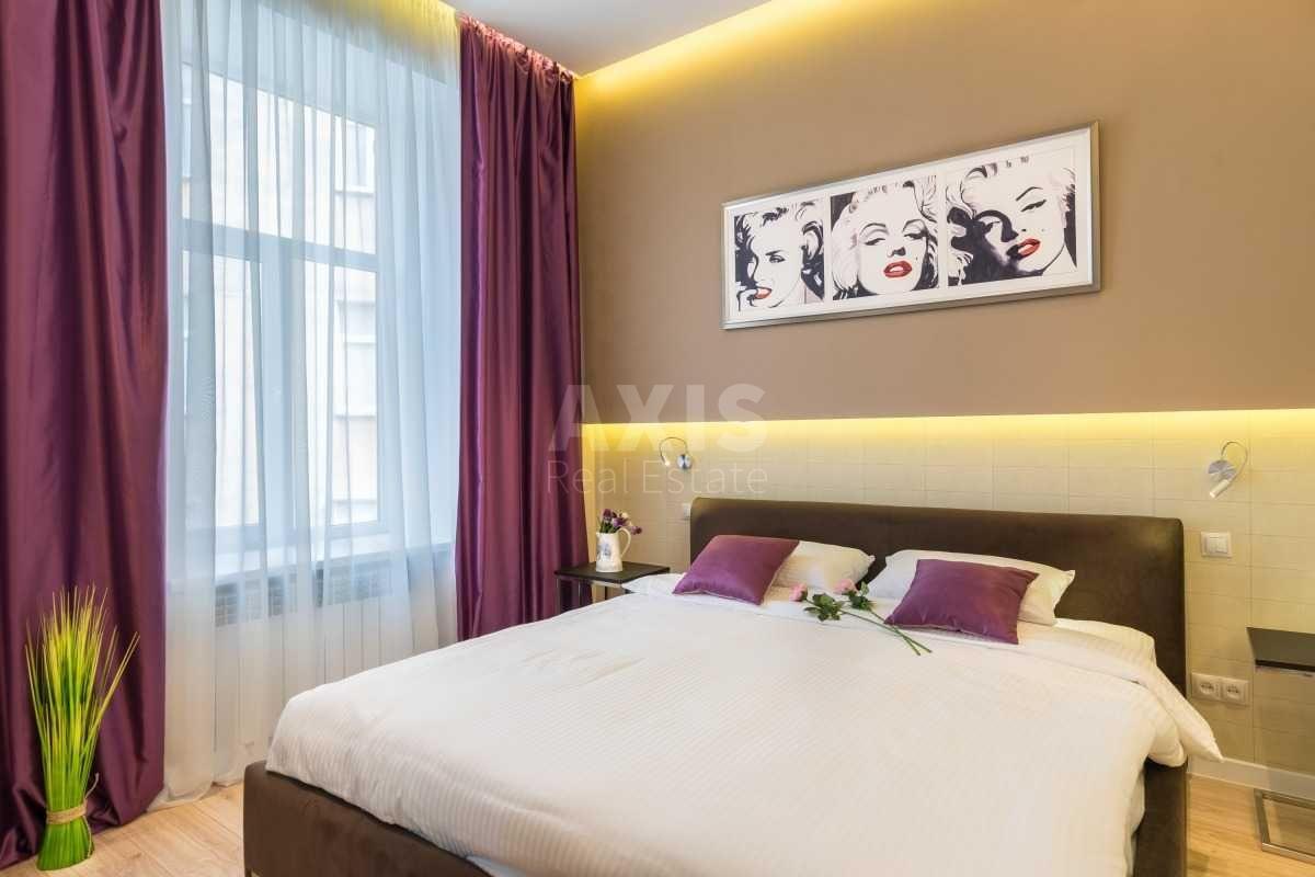 3k apartment vul. Sofii'vs'ka 18618274