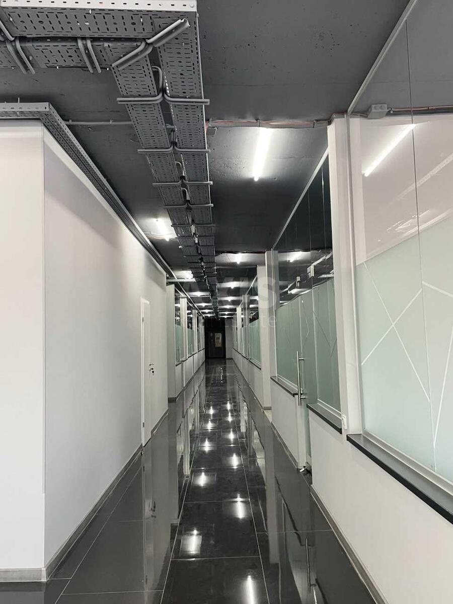 Office vul. Ushyns'kogo 40, 1500m2618767