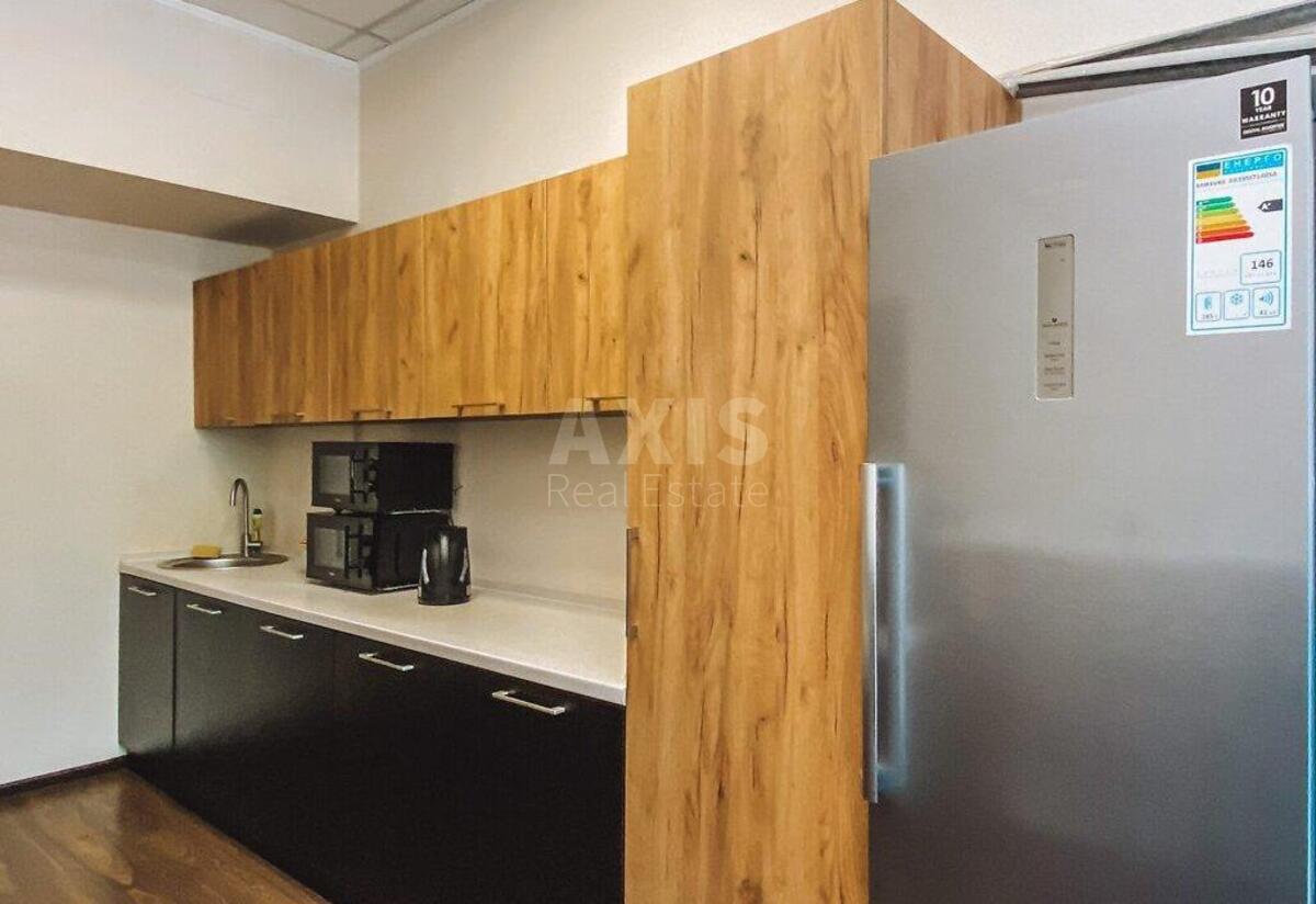Office vul. Kutuzova 13, 222m21