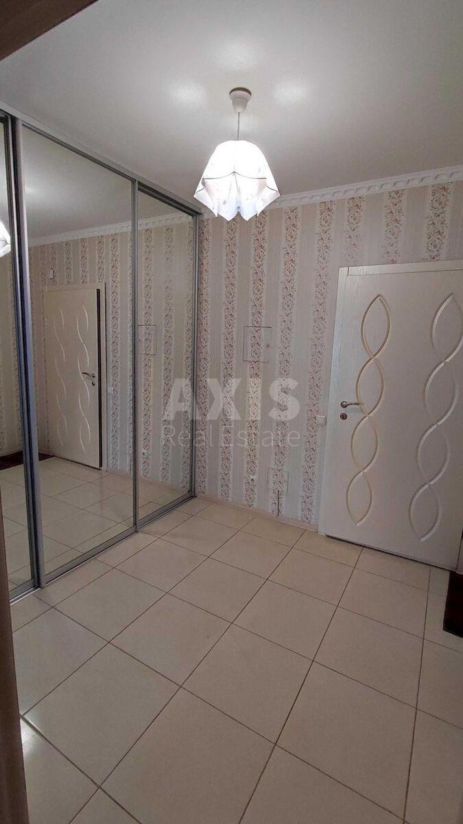 1k apartment vul. Malevycha Kazymyra 89622236