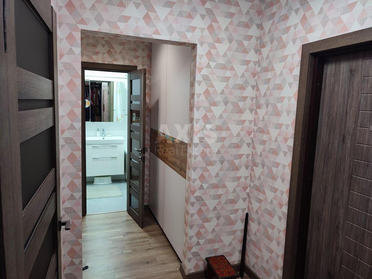 1k apartment vul. Yulia Zdanovska 36В7