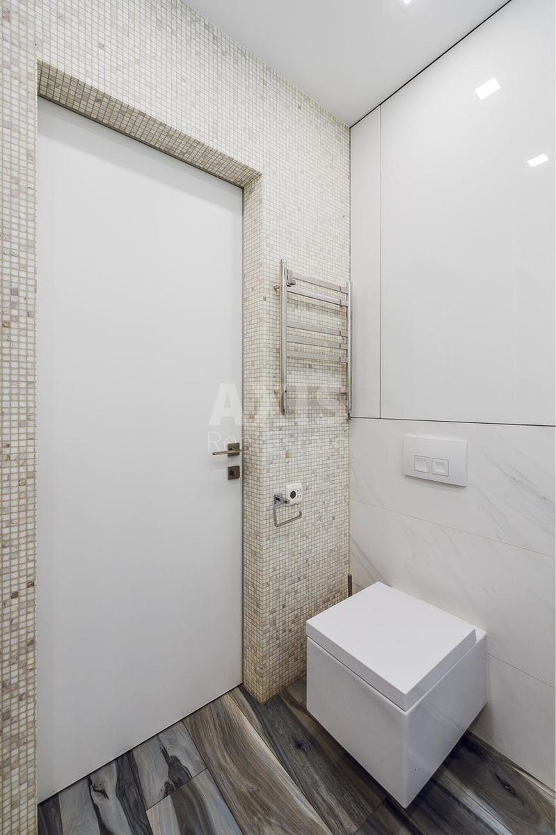 3k apartment vul. Lypkivs'kogo Vasylja Mytropolyta 16В2