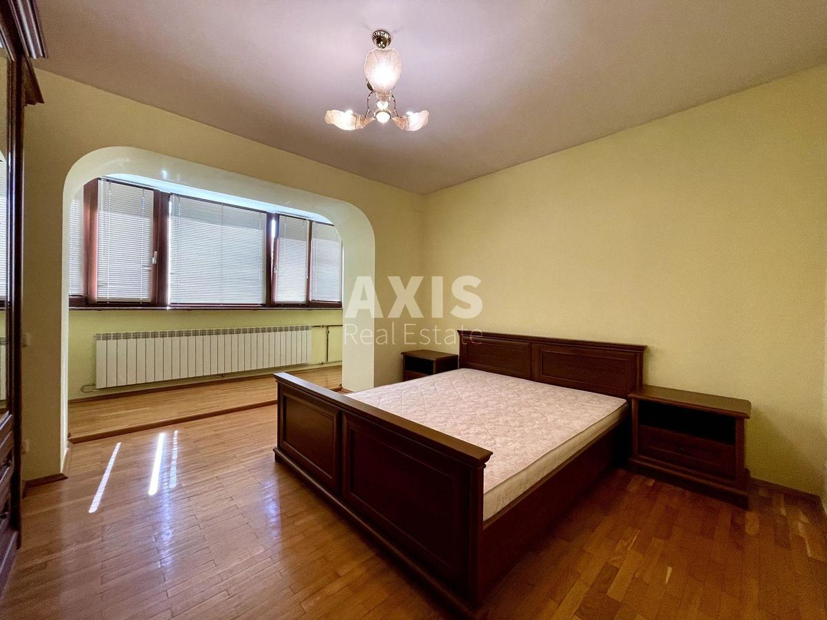 3k apartment vul. Antonovycha 883