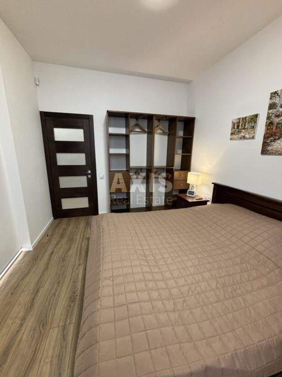 2k apartment vul. Mykil's'ko-Slobids'ka 114