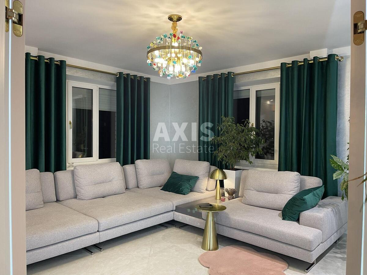 2k apartment vul. Pushynoi' Feodory 500