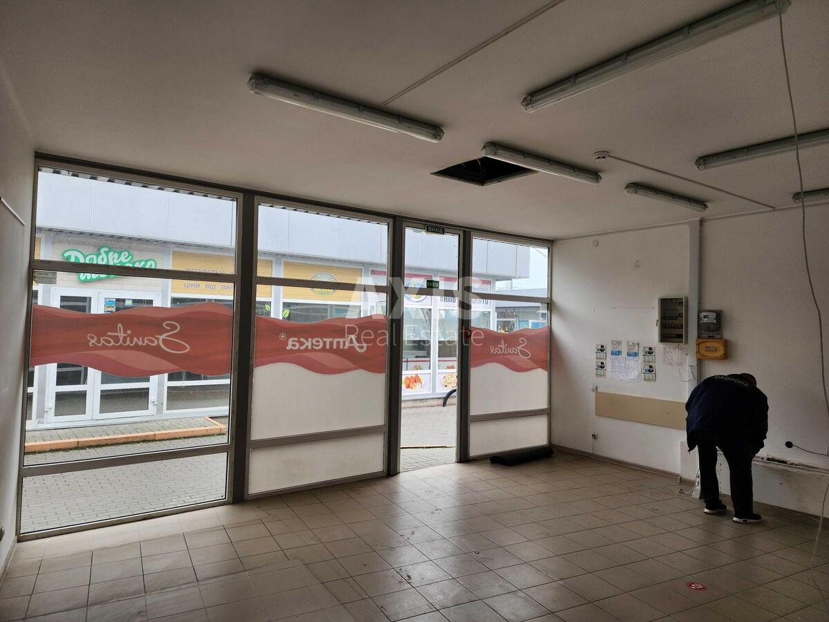 Trade object vul. Kybal'chycha Mykoly 19В, 64m20