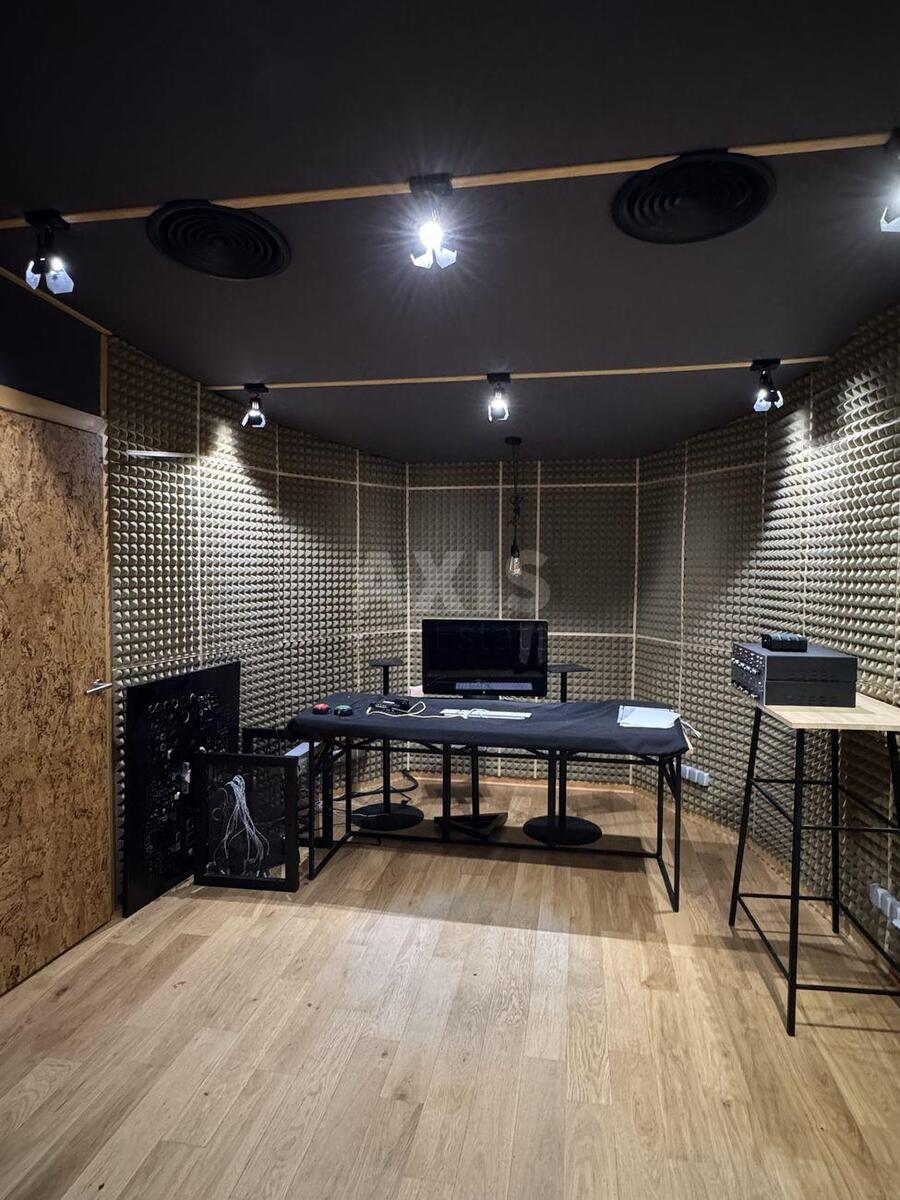 Office pr-t Lobanovs'kogo 4Ж, 150m29