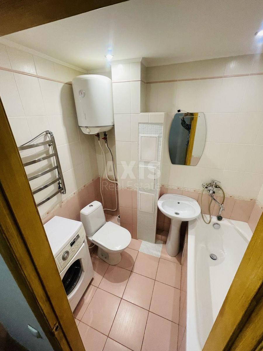 1k apartment vul. Malynovs'kogo Marshala 25А3