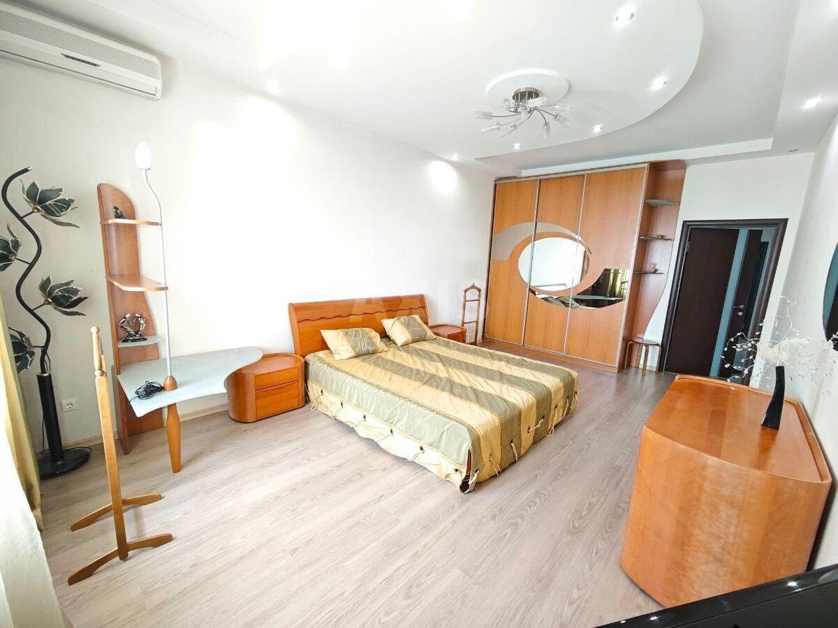4k apartment vul. Dragomyrova Myhajla 18598871
