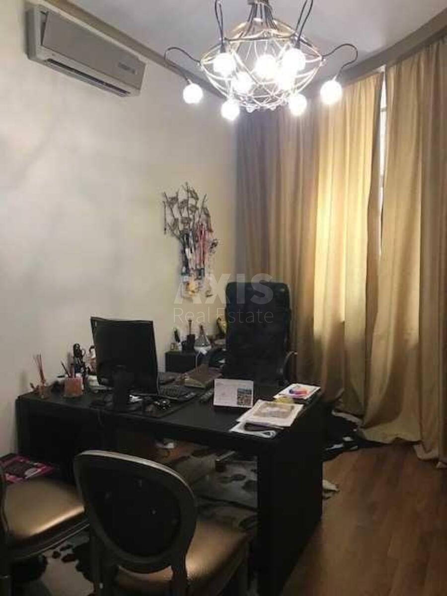 Office vul. Mykil's'ko-Slobids'ka 3, 100m23