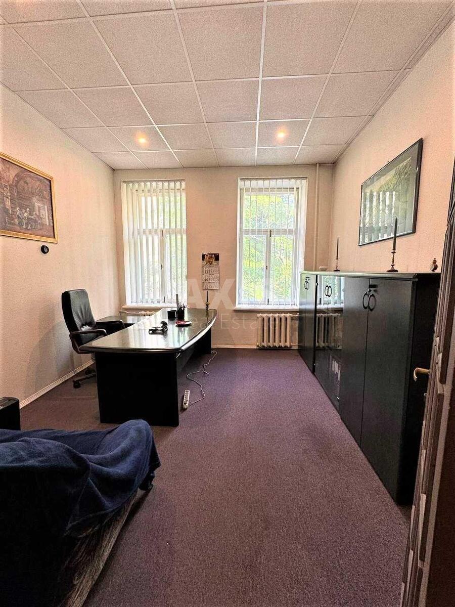 Office vul. Sofii'vs'ka 25, 150m2600850