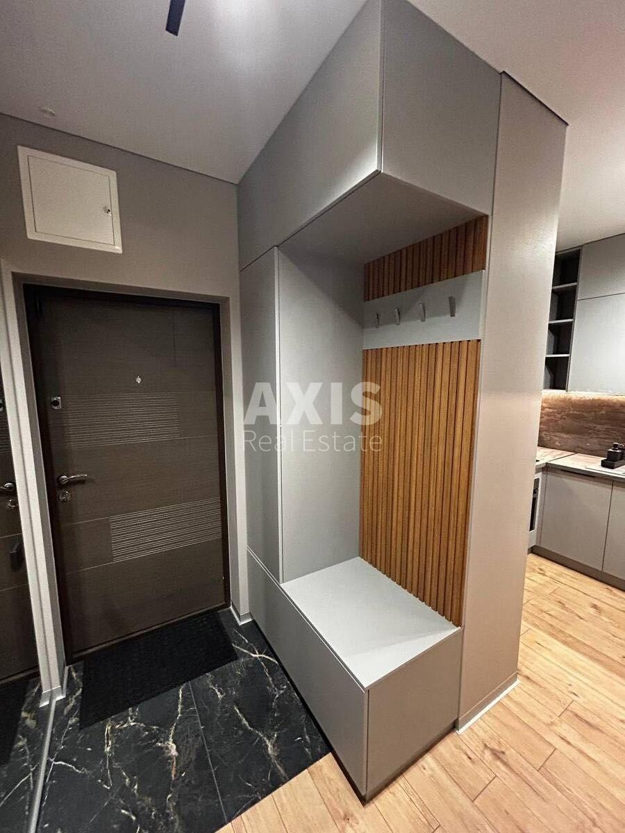 1k apartment pr-t Komarova Kosmonavta 9Б5598410