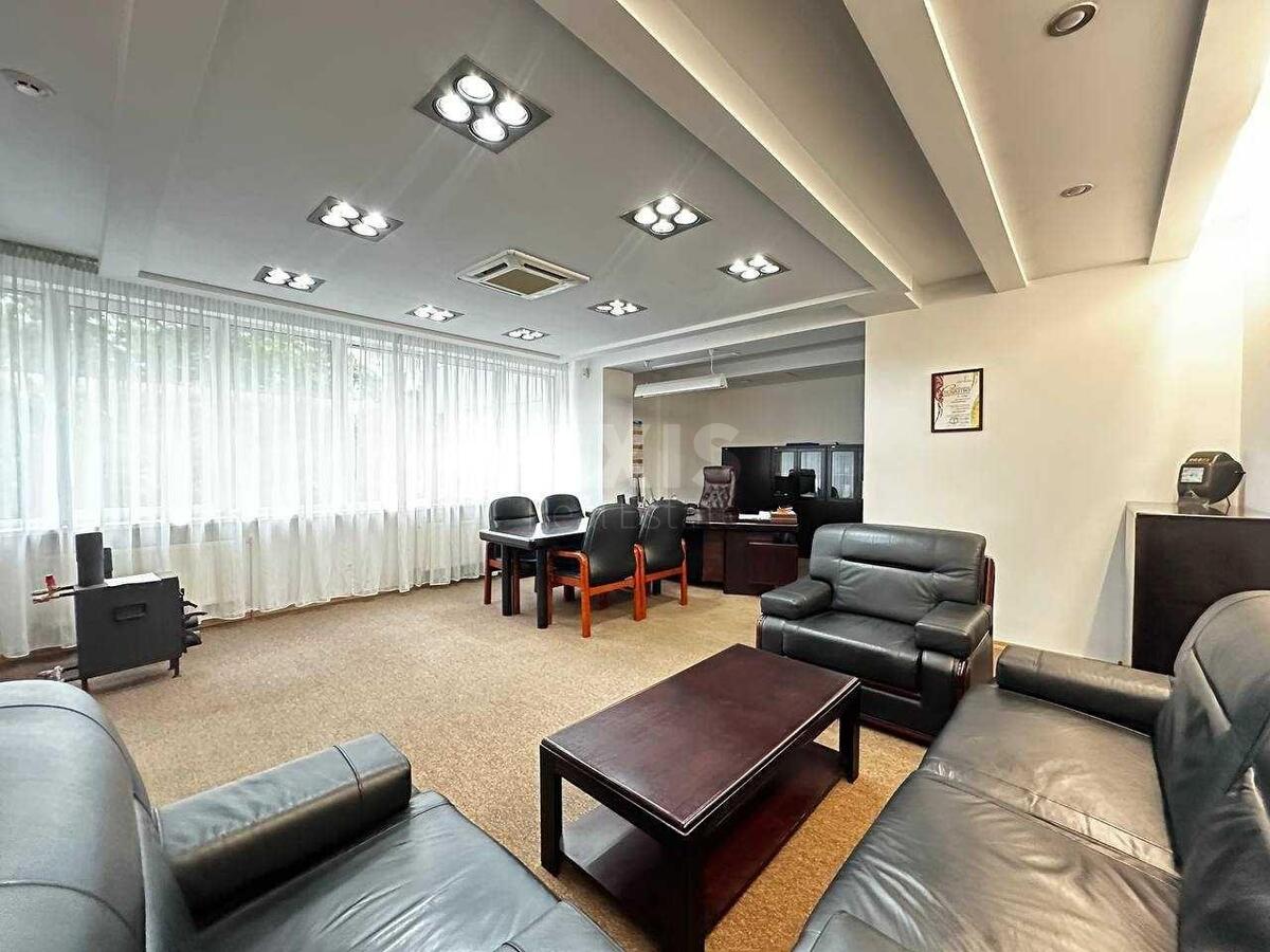 Office vul. Strutyns'kogo Sergija 8, 708m262585