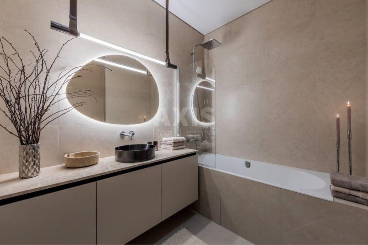 3k apartment vul. Dragomyrova Myhajla 187