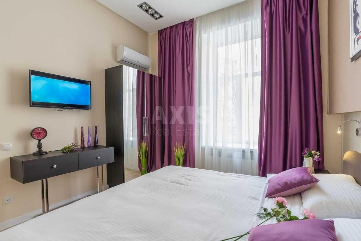 3k apartment vul. Sofii'vs'ka 18618275