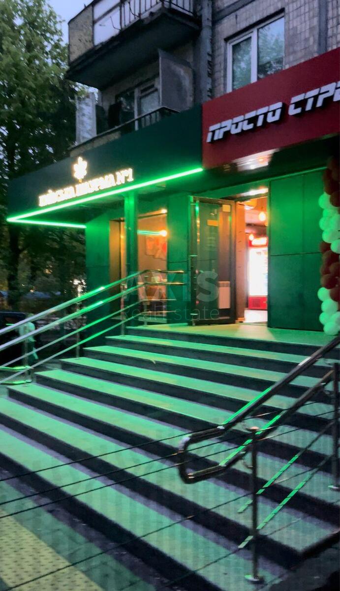 Объект торговли ул. Дорогожицкая 15, 50м2