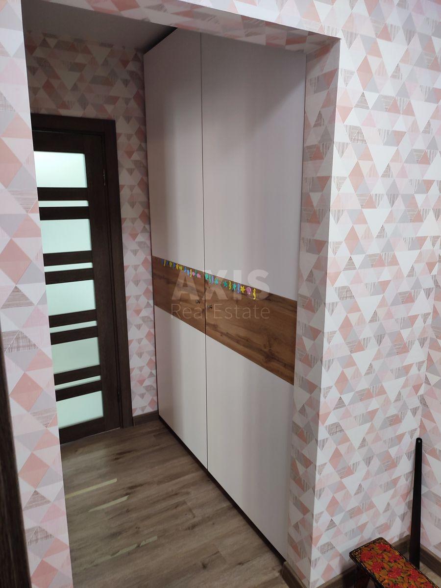 1k apartment vul. Yulia Zdanovska 36В8