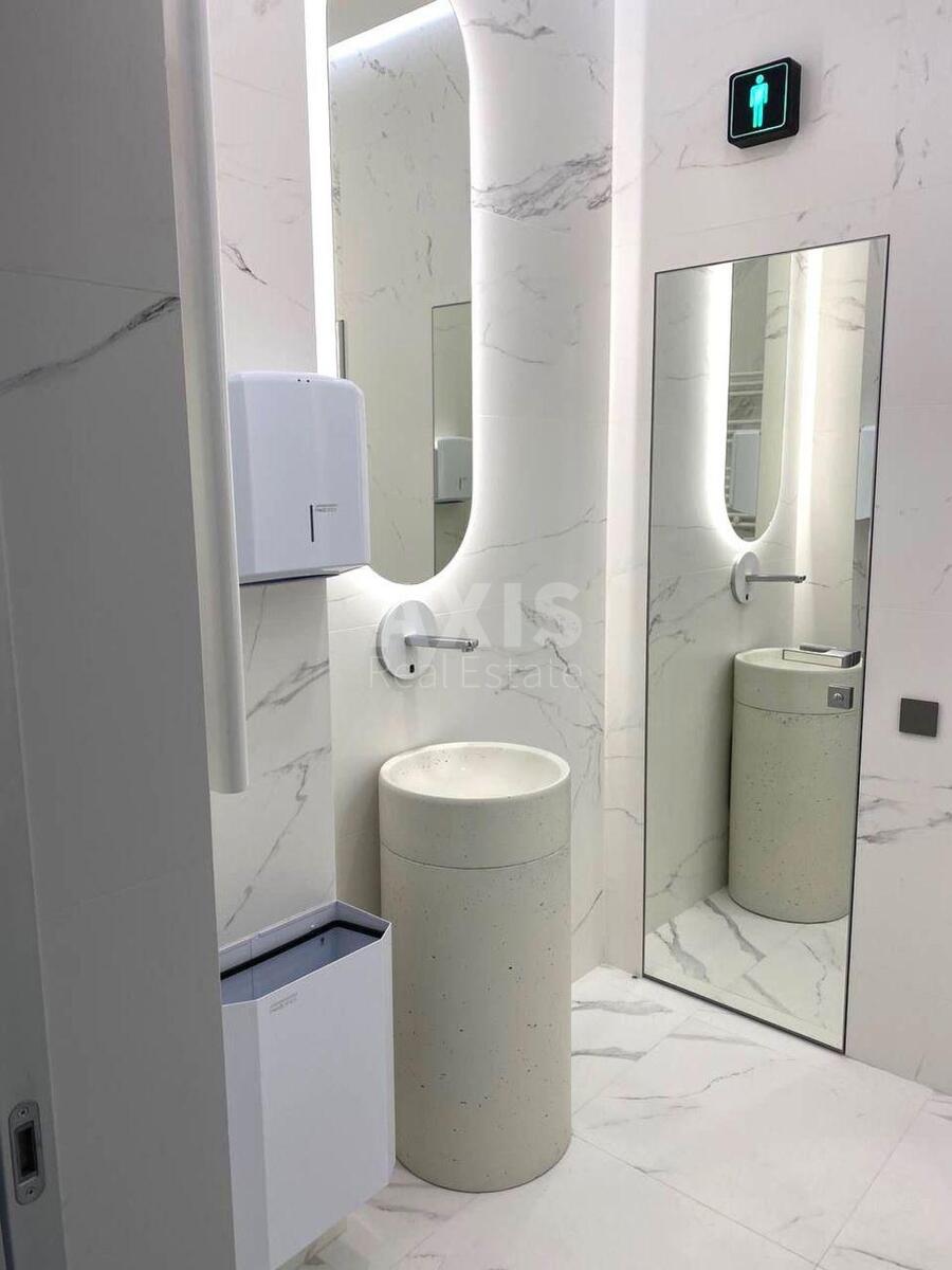 Office pr-t Geroi'v Stalingrada 6, 60m21