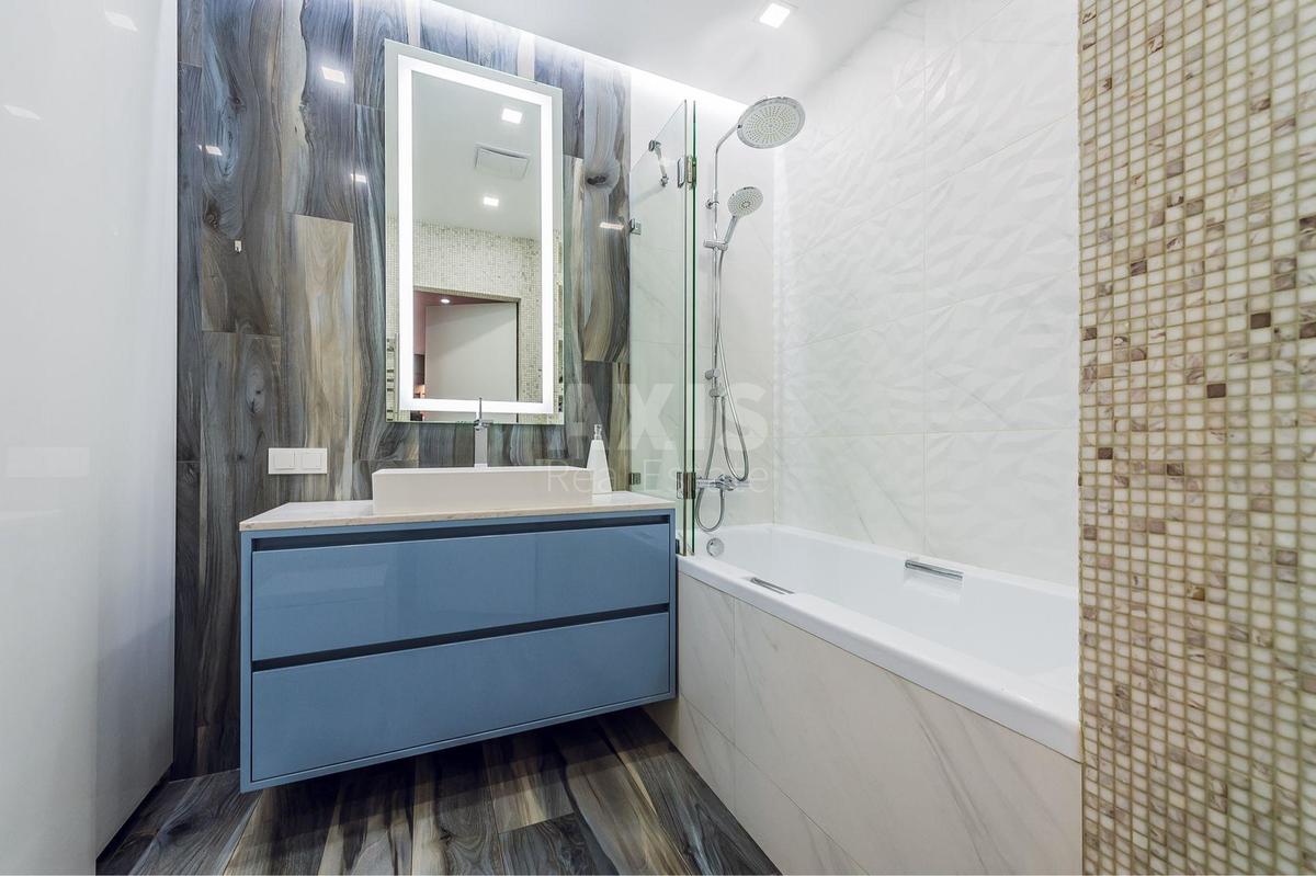 3k apartment vul. Lypkivs'kogo Vasylja Mytropolyta 16В3