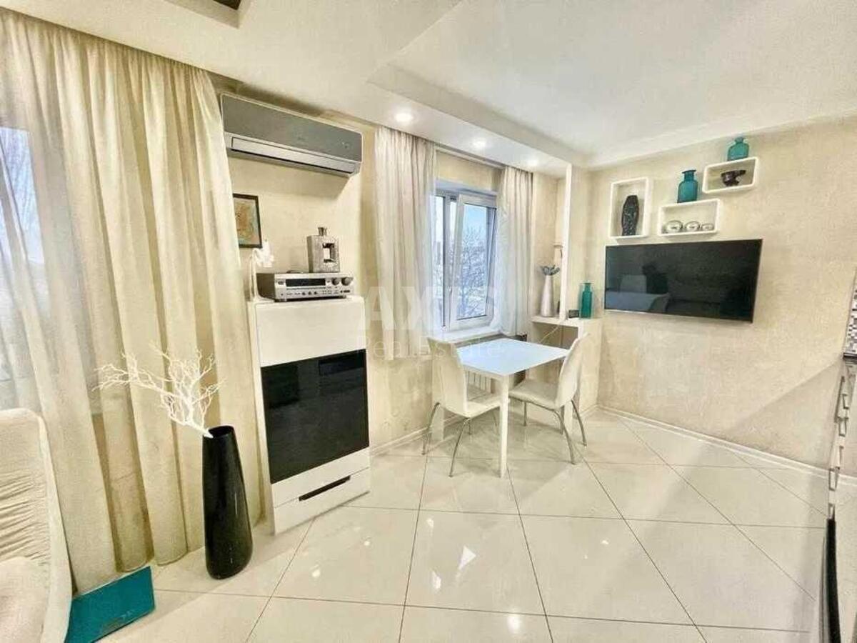 2к квартира бул. Дружбы Народов 3Б587590