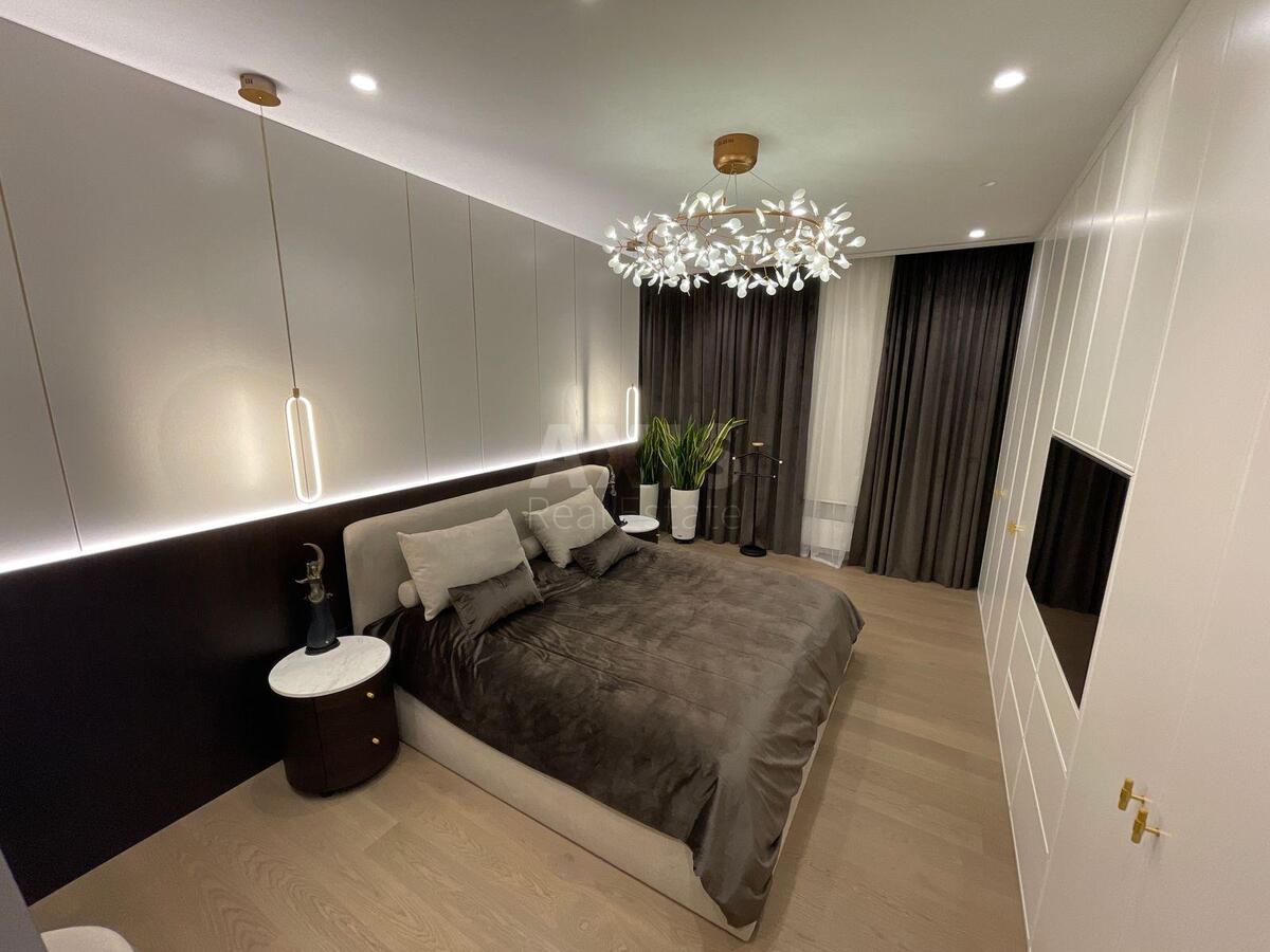 3k apartment pr-t Lobanovs'kogo 4В