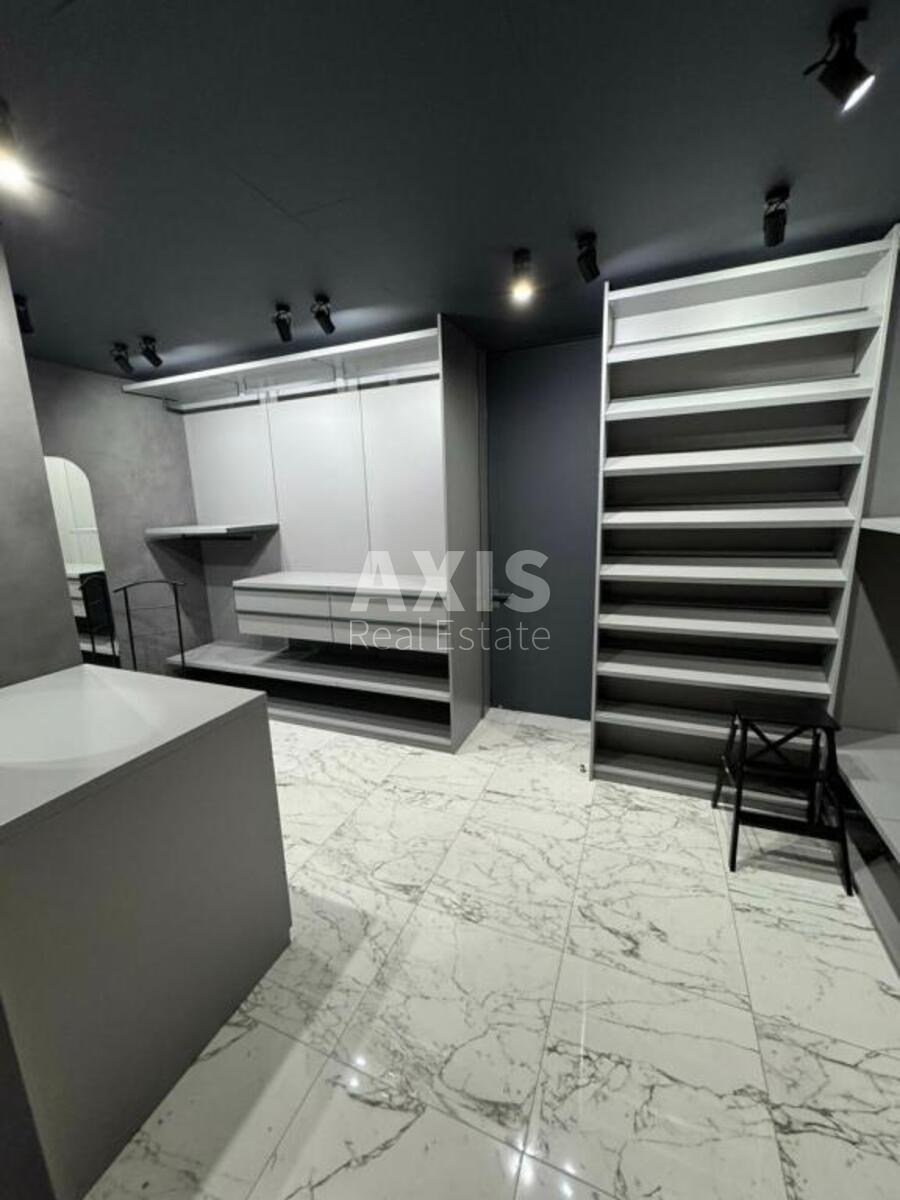4k apartment vul. Mechnykova 7а5