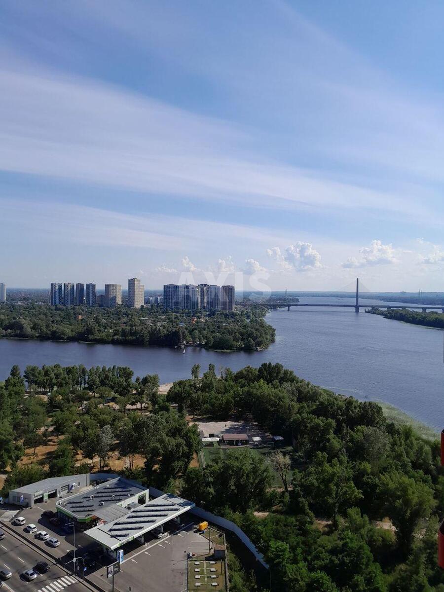 1k apartment nab. Dniprovs'ka 17В2