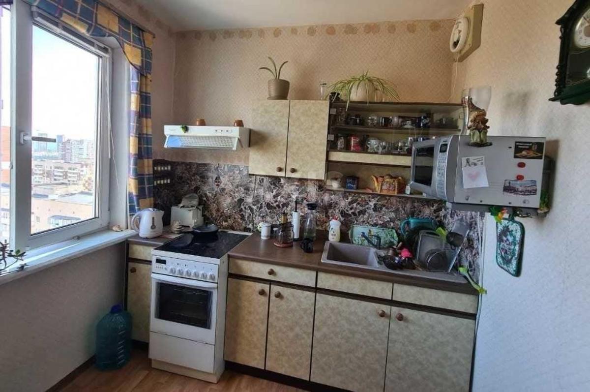 2k apartment pr-t Majakovs'kogo Volodymyra 8Б1