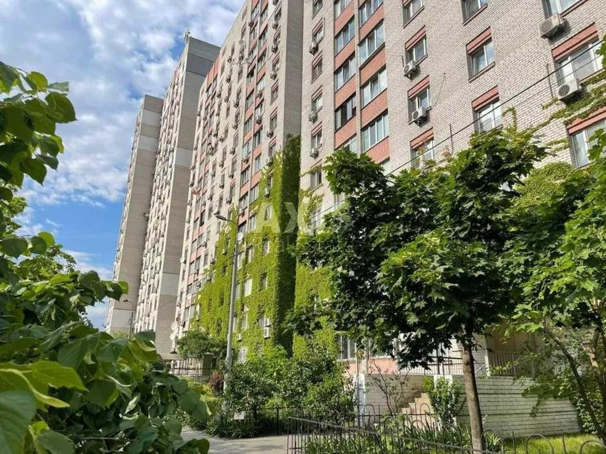 2к квартира ул. Ревуцкого 511