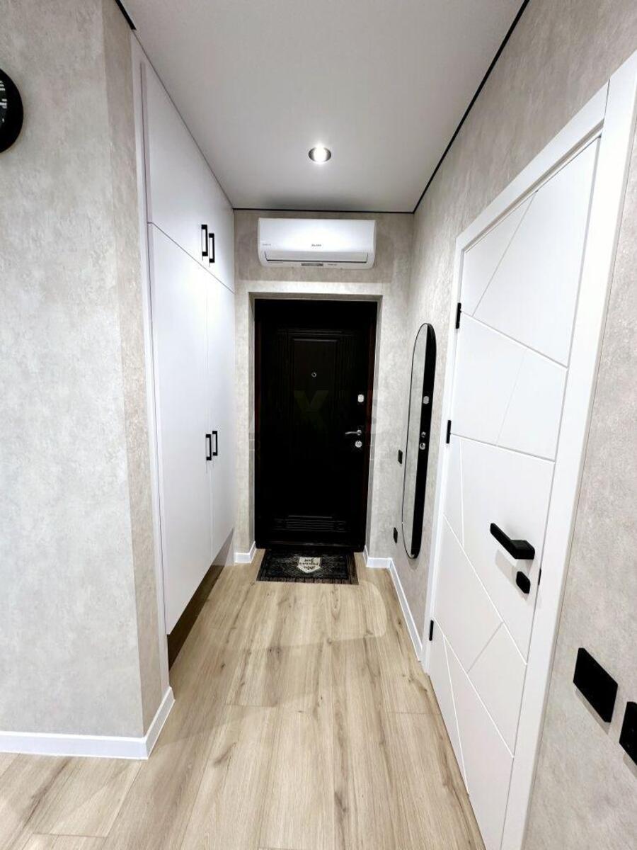 1k apartment vul. Rodyny Kristeriv 206403210