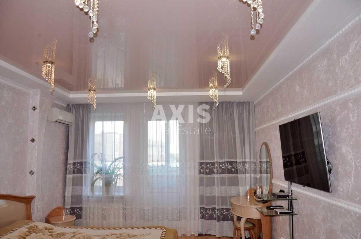 4к квартира ул. Юлии Здановской 52/3590867