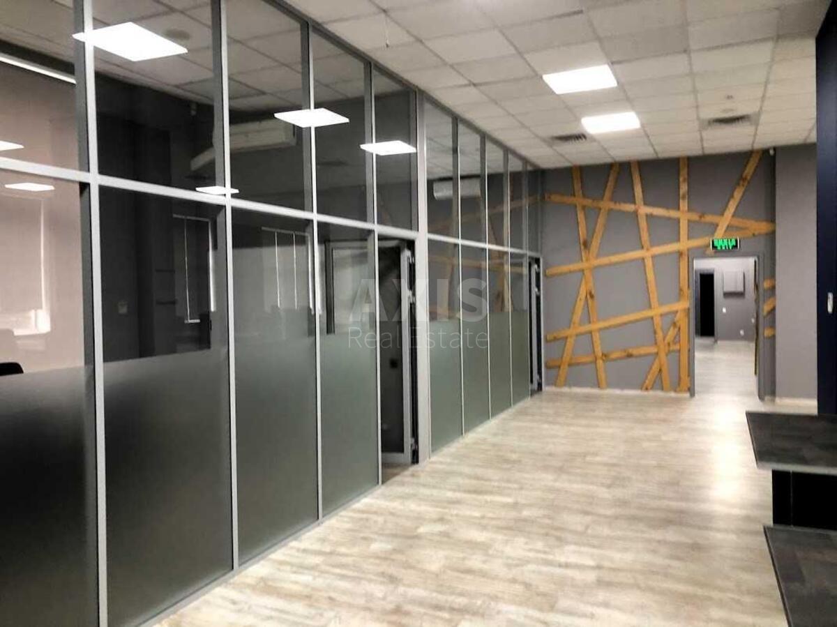Офис ул. Сечевых Стрельцов 23А, 750м212
