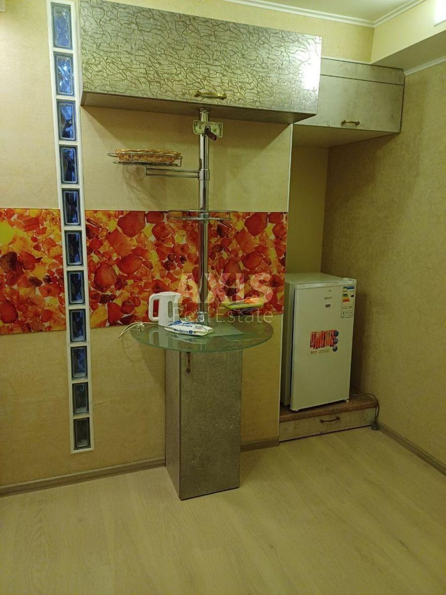1k apartment pr-t Tychyny Pavla 26А5