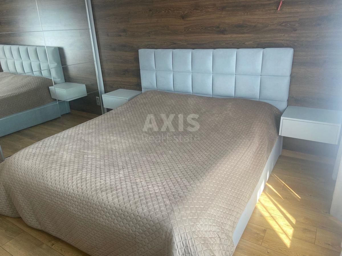2k apartment vul. Rusovoi' Sofii' 7А4