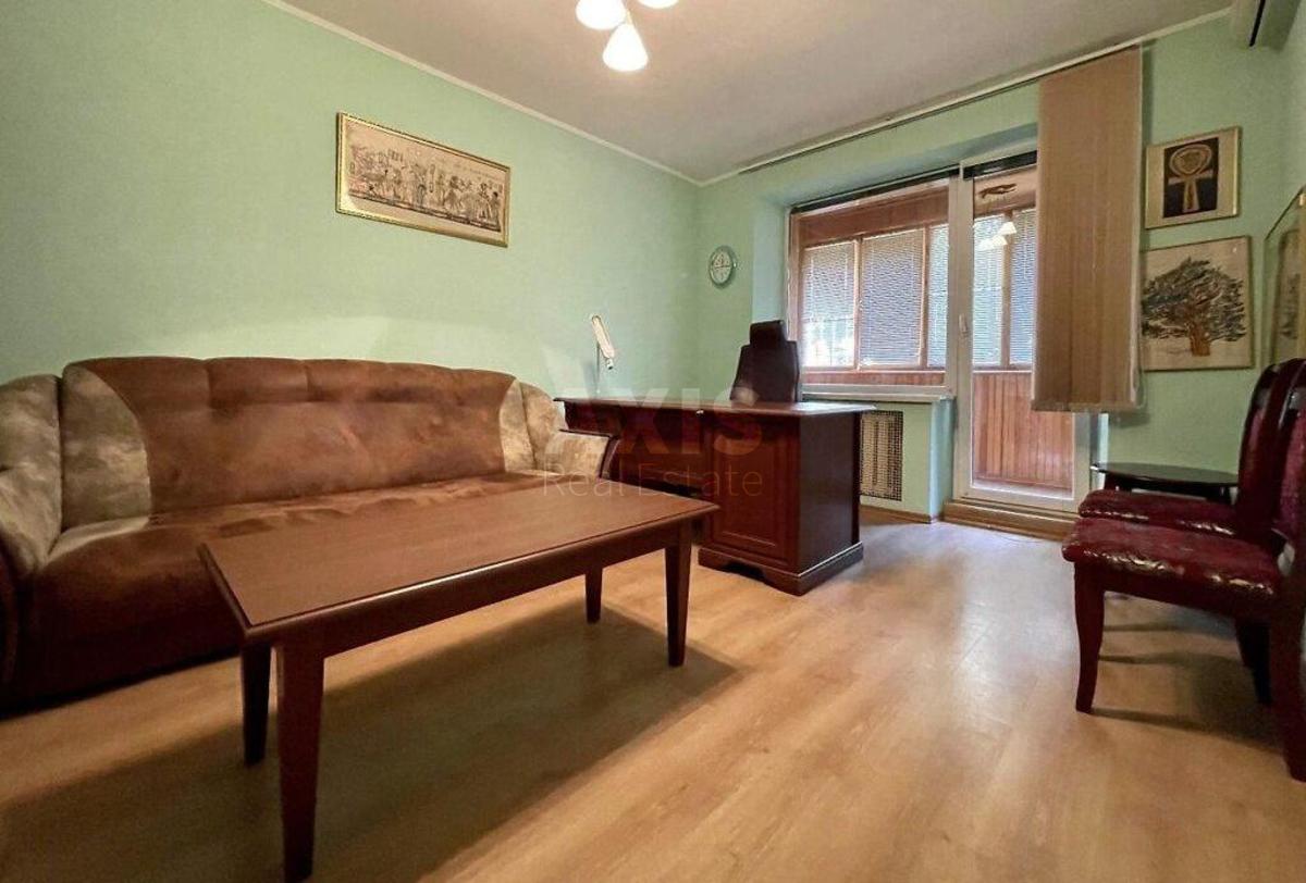3k apartment vul. Turgenjevs'ka 29/335
