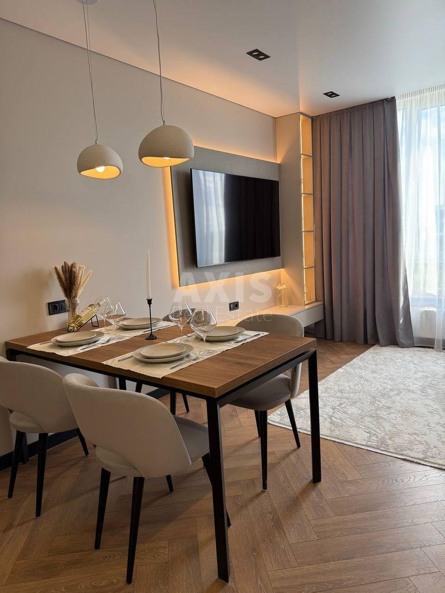 4k apartment vul. Rodyny Kristeriv 14581350
