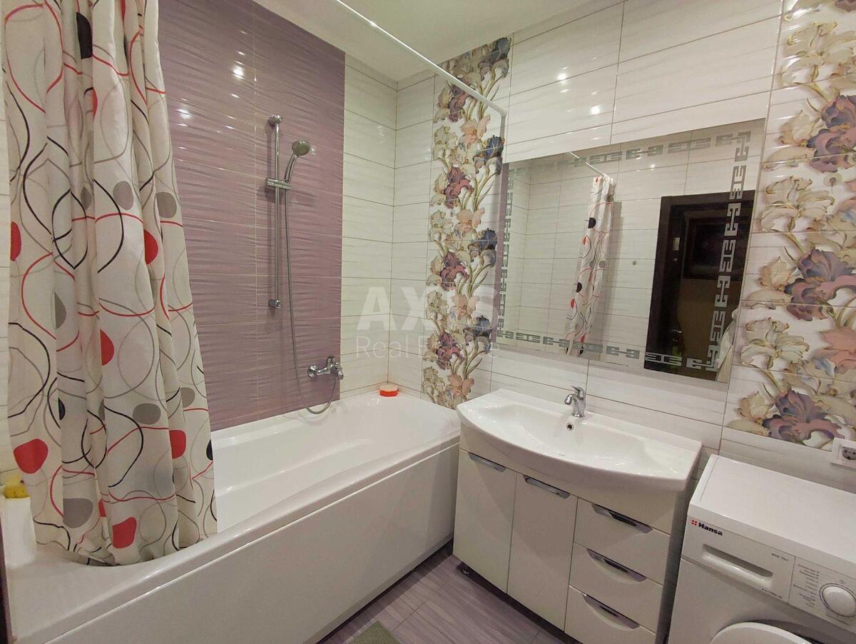 1k apartment vul. Revuc'kogo 7В6235611