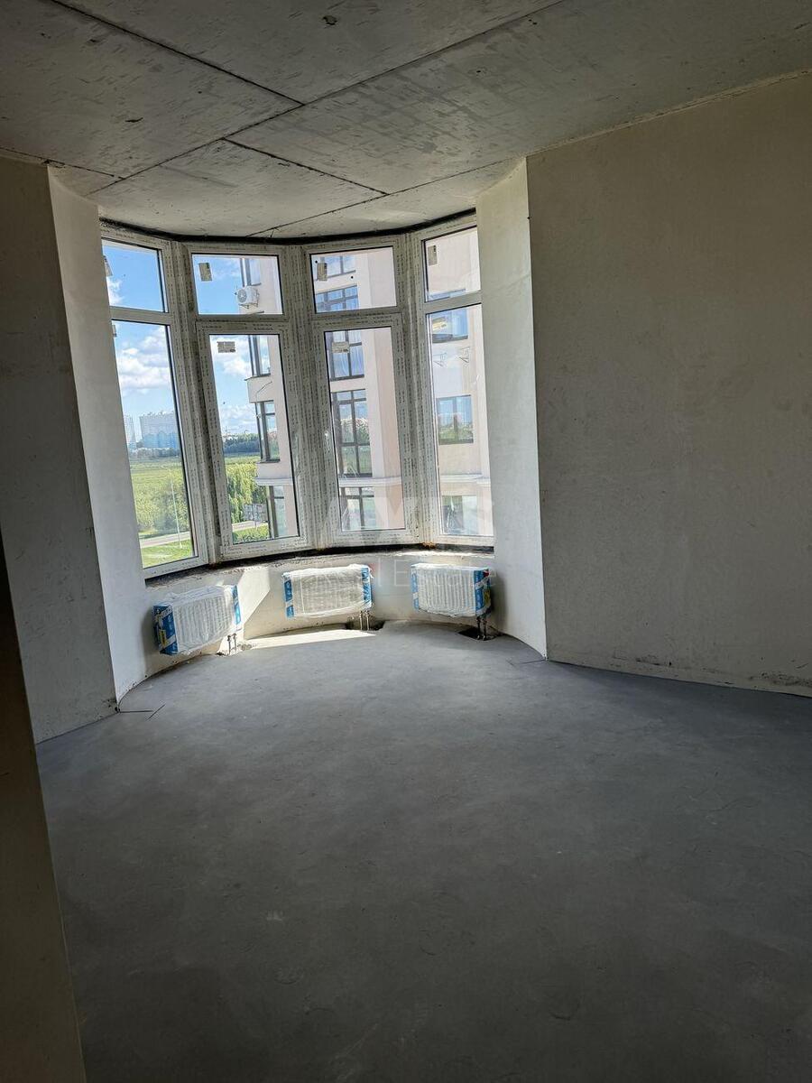 2k apartment vul. Molodizhna 73