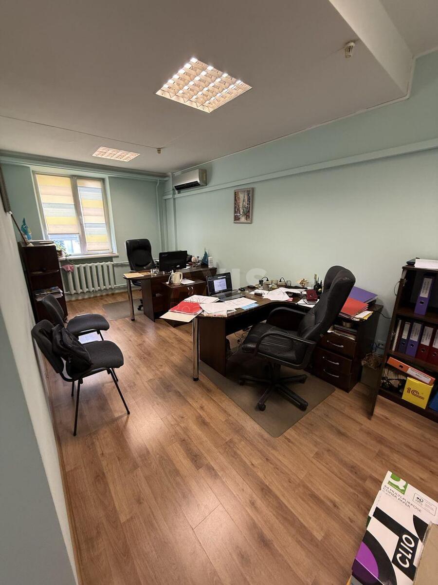 Office vul. Mezhygirs'ka 87А, 53m257255