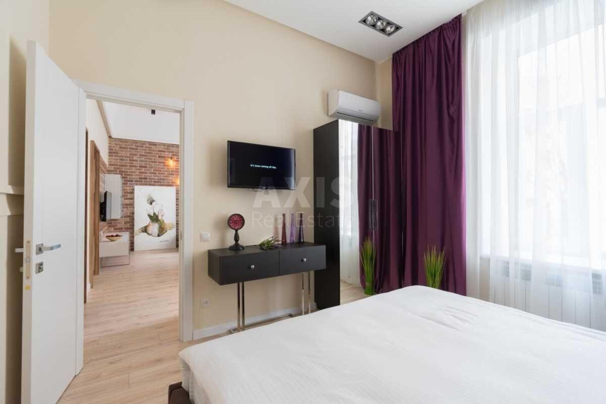 3k apartment vul. Sofii'vs'ka 18618276