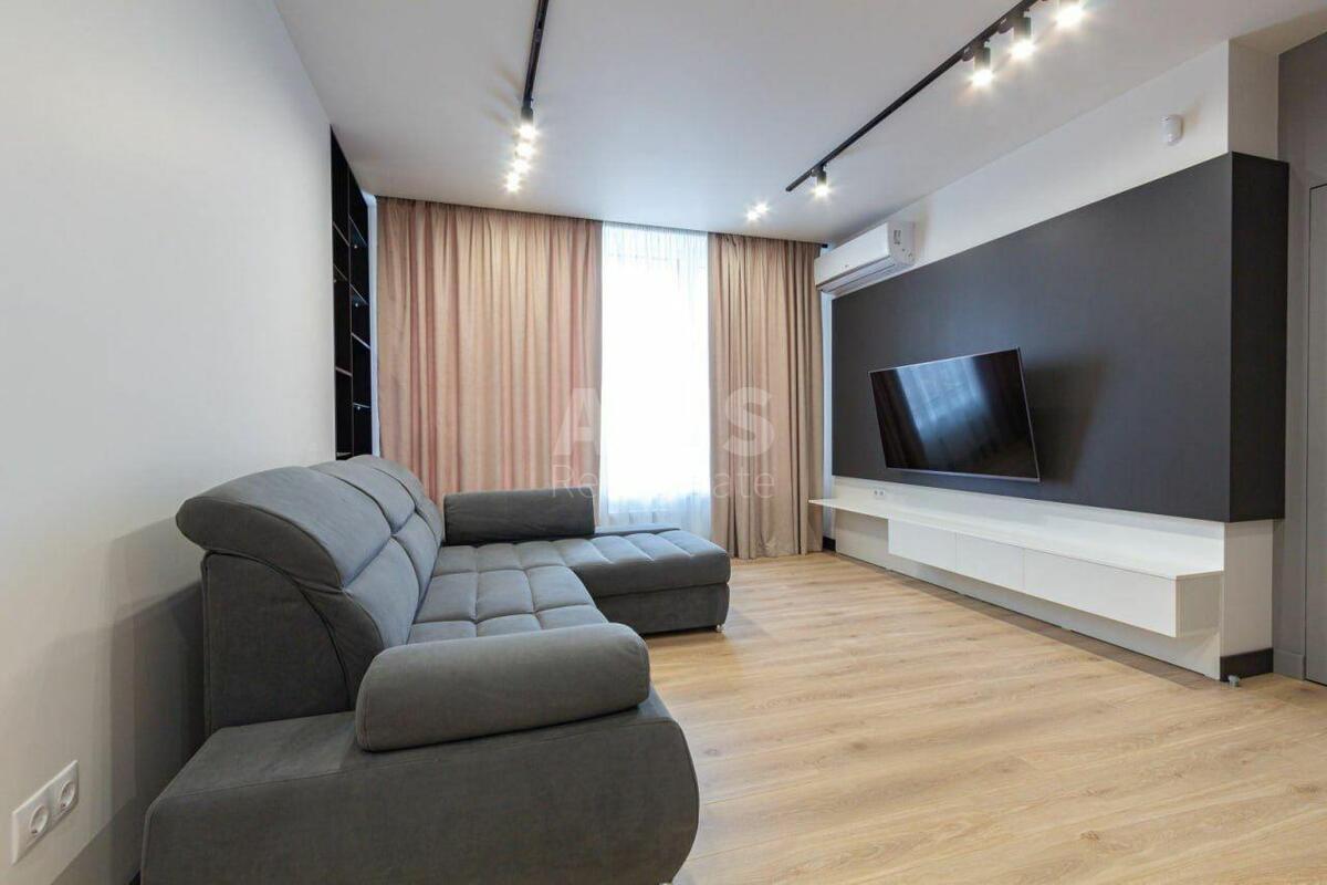4k apartment vul. Zarichna 40