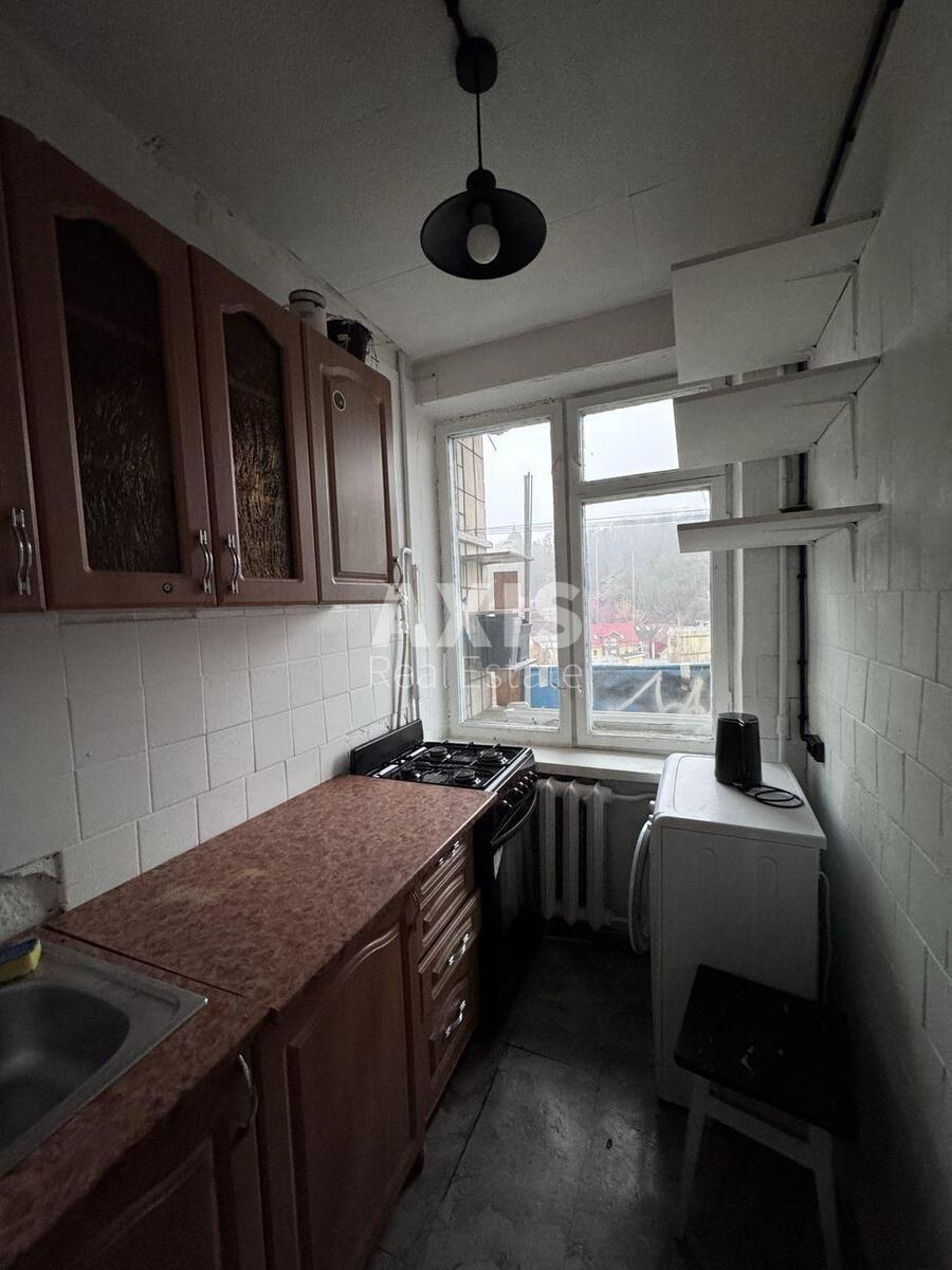 1k apartment vul. Nyzhn'ojurkivs'ka 13