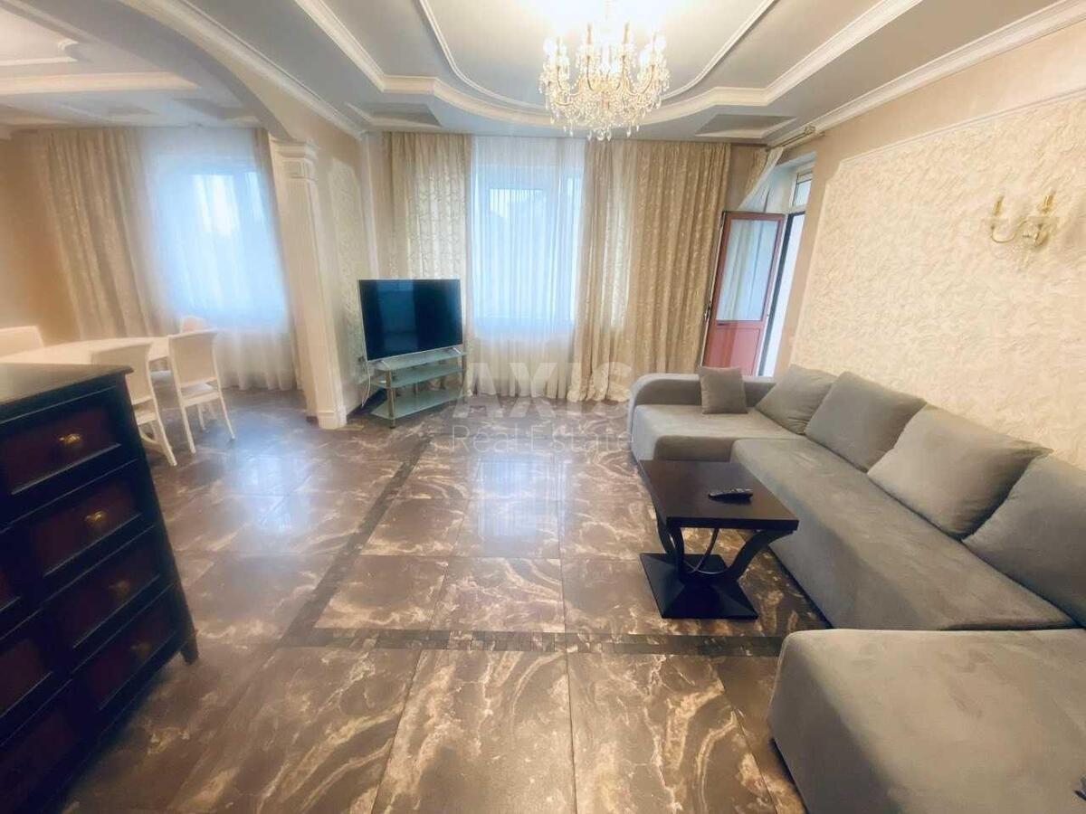 4k apartment bul. Shevchenka Tarasa 27Б621430